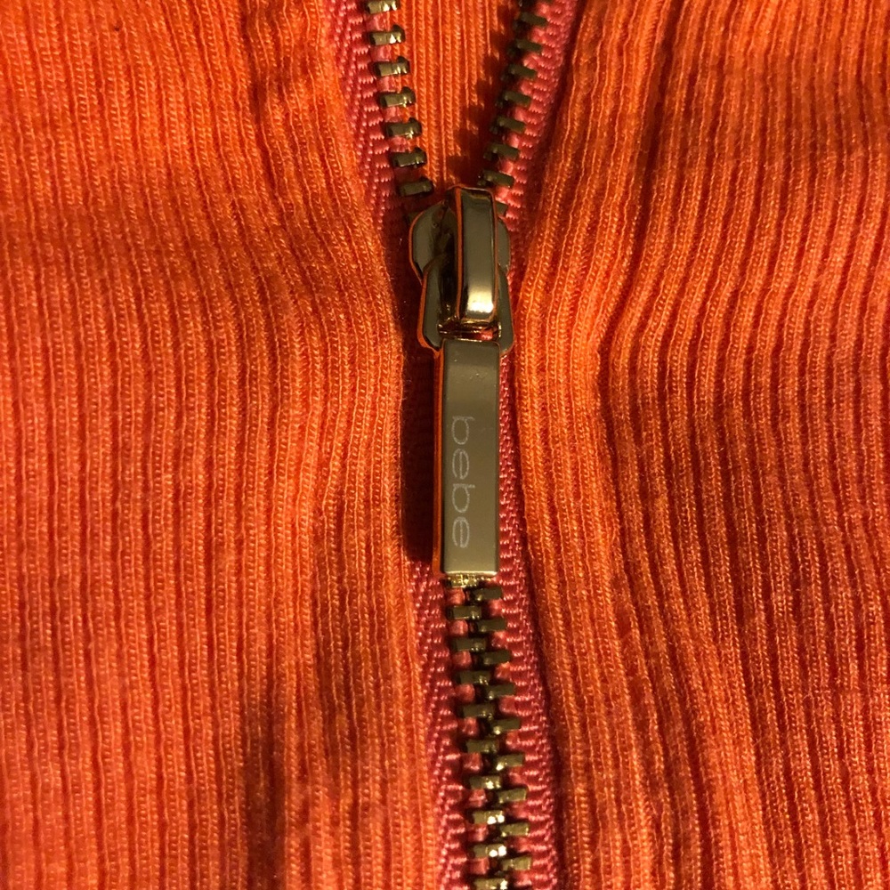 Bebe Knot Zipper Long Sleeve Crop Top